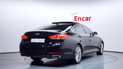 Hyundai Genesis