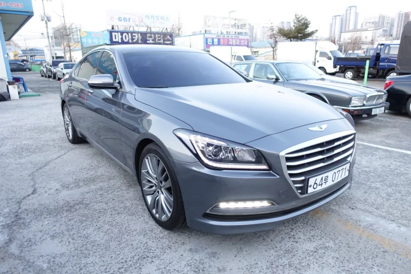 Hyundai Genesis