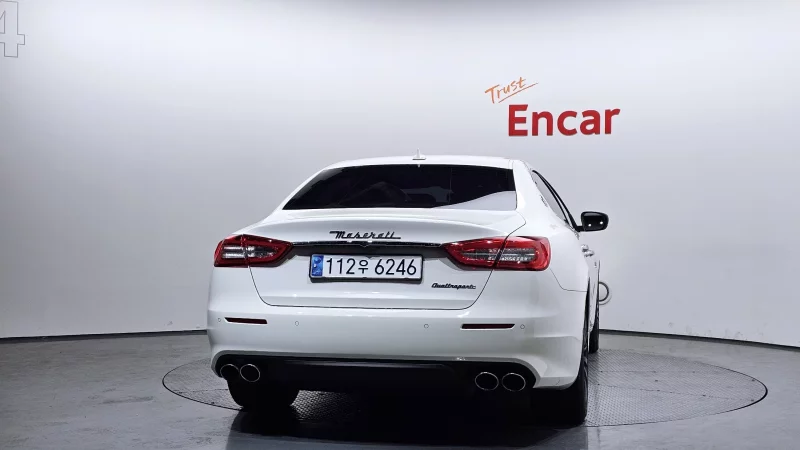 Maserati QUATTROPORTE