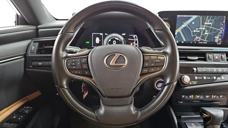 Lexus ES300h