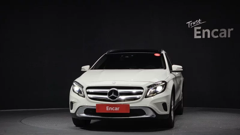 Mercedes-Benz GLA-Class