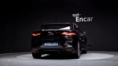 Jaguar I-PACE