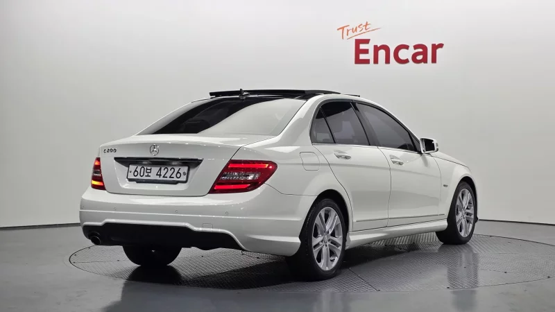 Mercedes-Benz C-Class