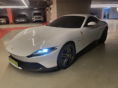 Ferrari ROMA