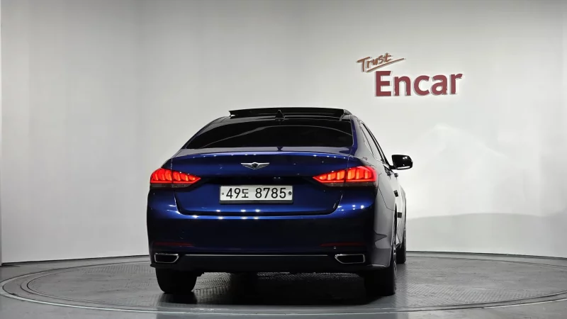 Hyundai Genesis