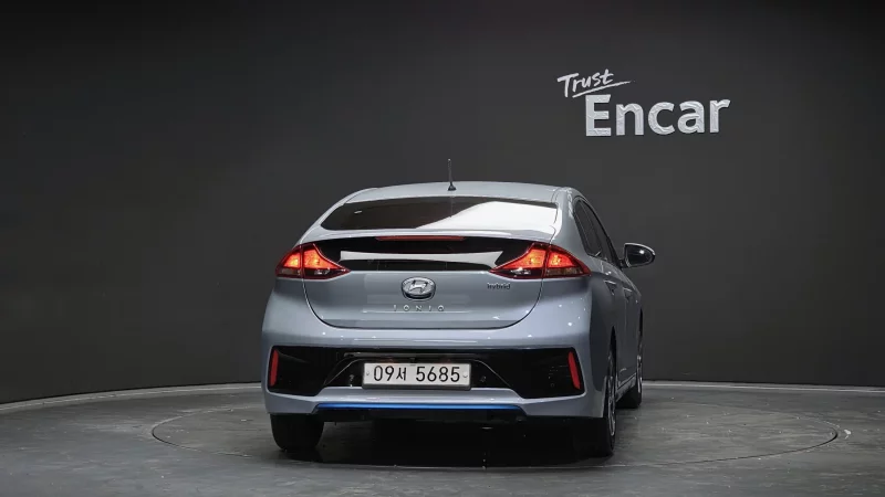 Hyundai Ioniq