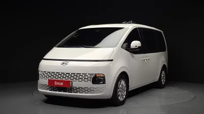 Hyundai Staria