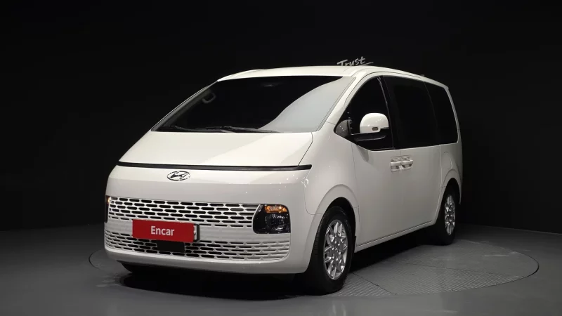 Hyundai Staria