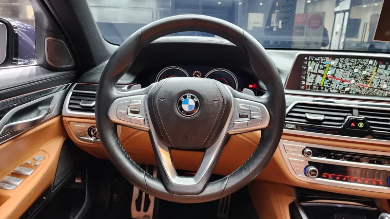 BMW 7-Series