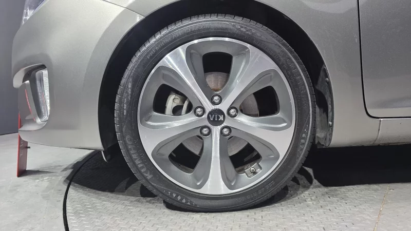 Kia Carens