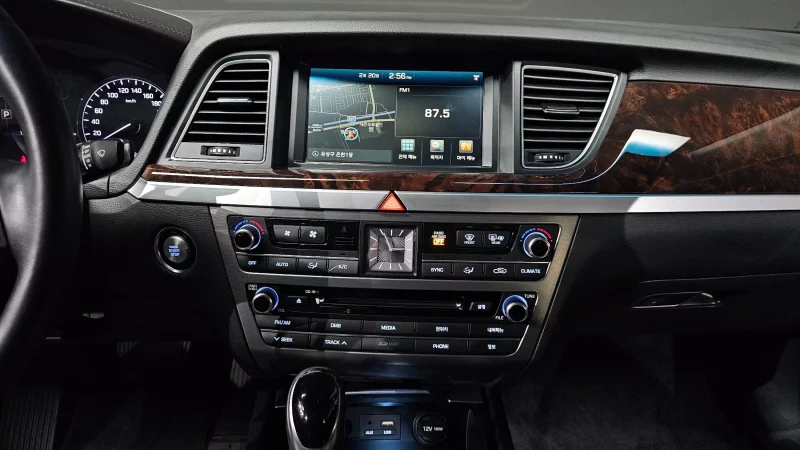 Hyundai Genesis