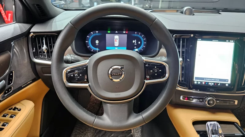 Volvo S90