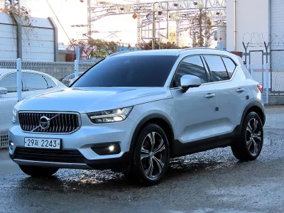 Volvo XC40