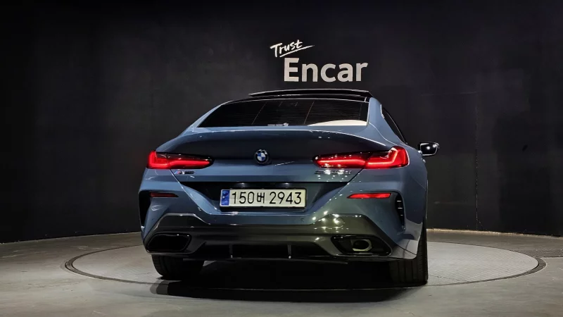 BMW 8-Series