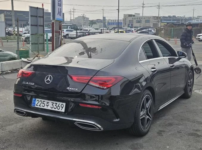 Mercedes-Benz CLA-Class