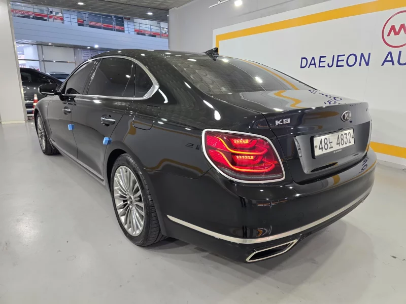 Kia K9