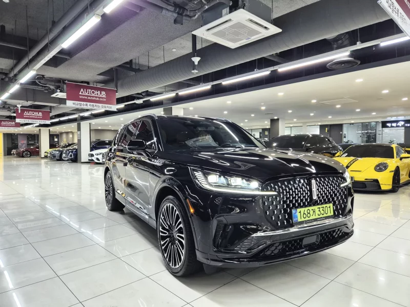 Lincoln AVIATOR