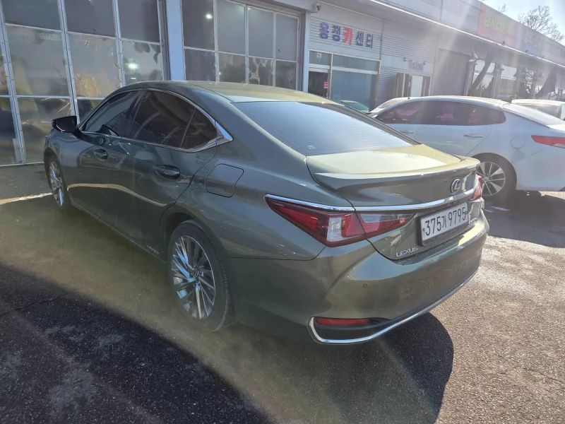 Lexus ES300h