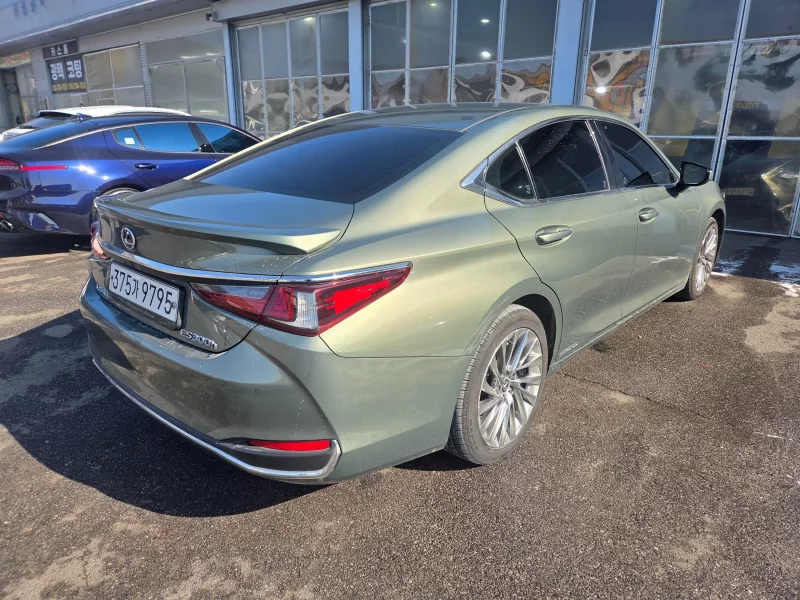 Lexus ES300h