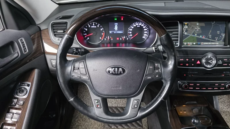 Kia K7