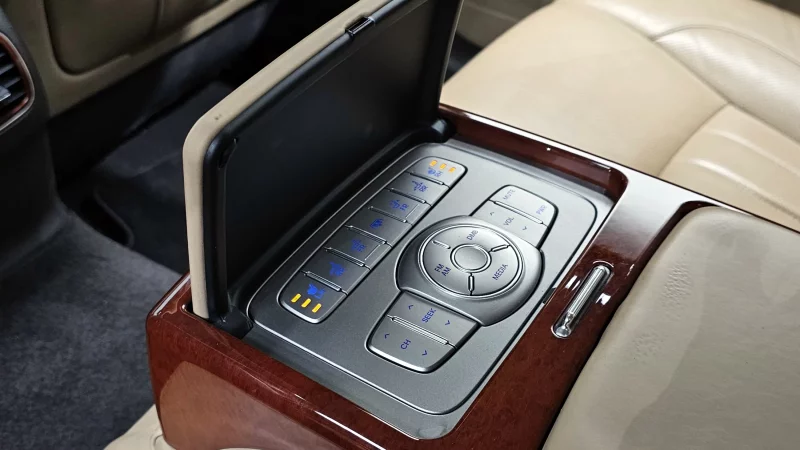 Hyundai Genesis