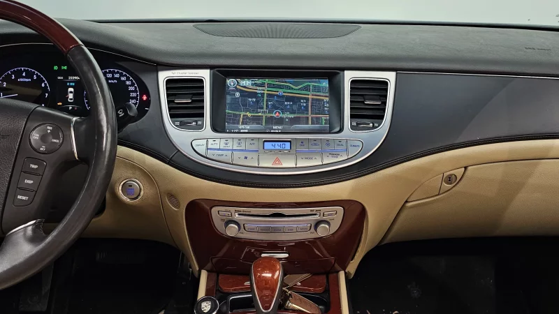 Hyundai Genesis