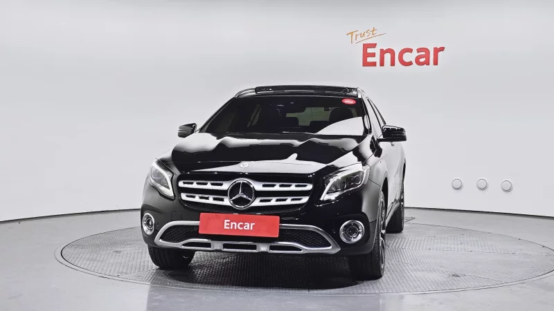 Mercedes-Benz GLA-Class