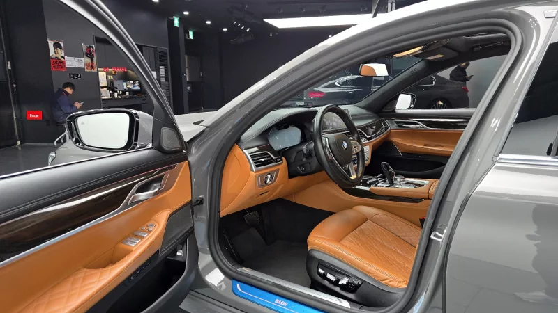 BMW 7-Series