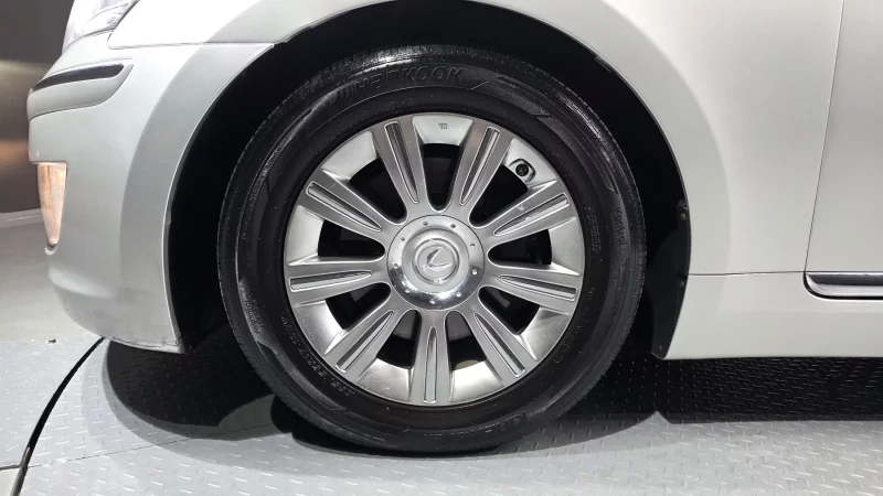 Hyundai Equus
