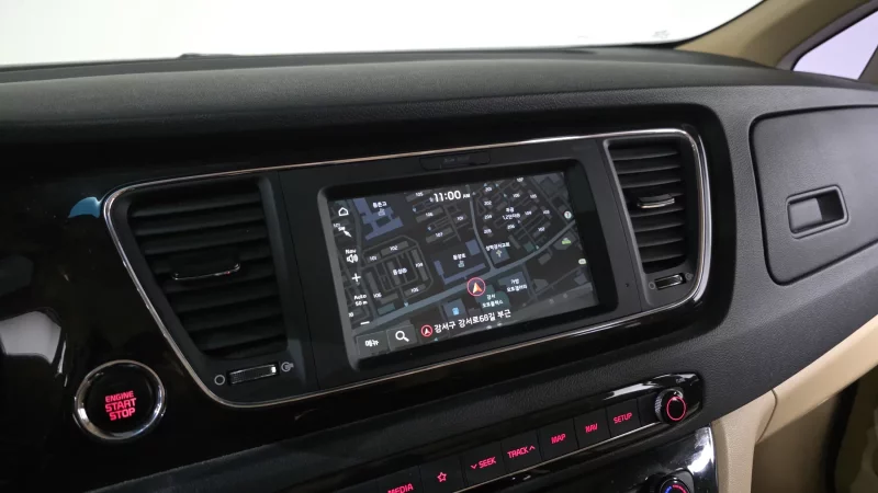 Kia Carnival
