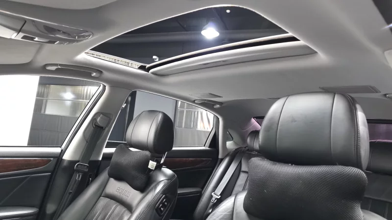 Hyundai Equus