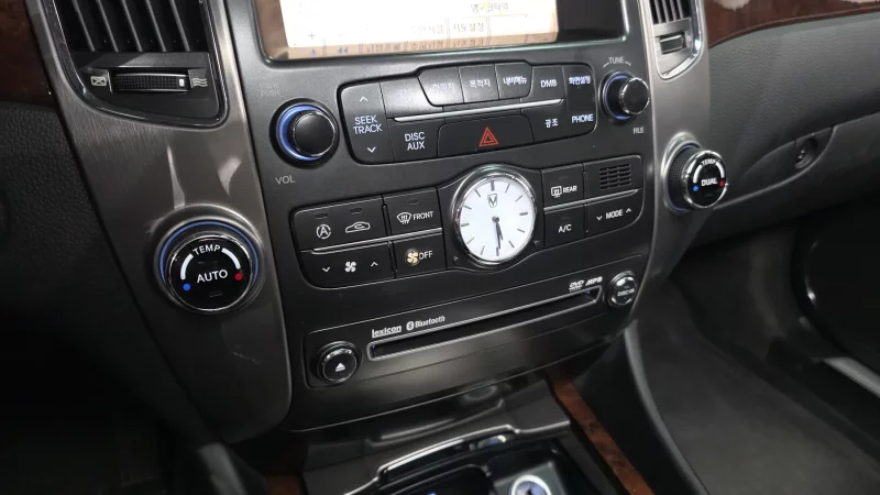 Hyundai Equus