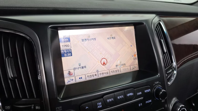 Hyundai Equus