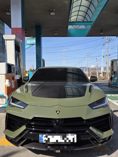 Lamborghini URUS