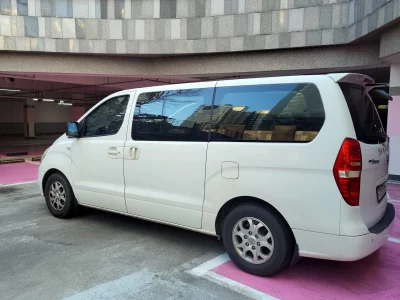 Hyundai Starex