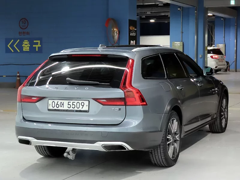 Volvo V90