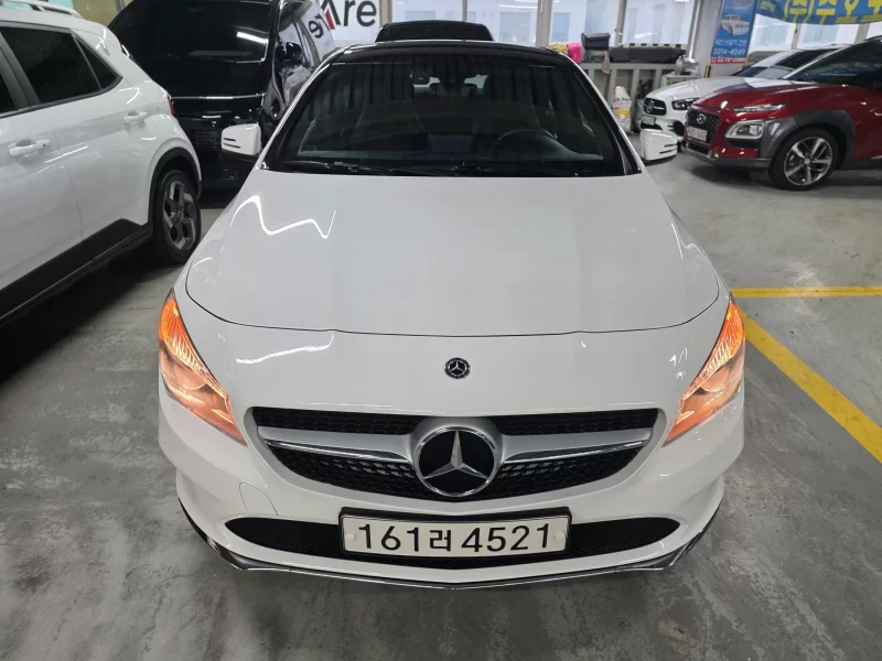 Mercedes-Benz CLA-Class