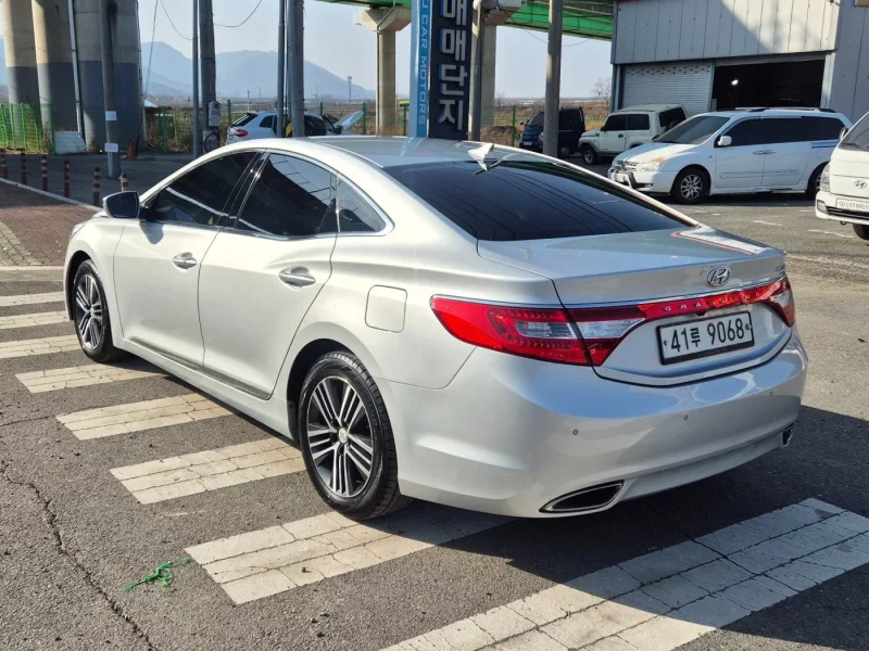 Hyundai Grandeur