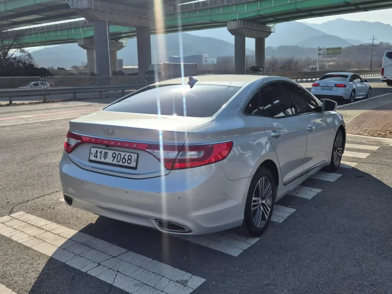 Hyundai Grandeur