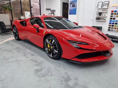 Ferrari SF90