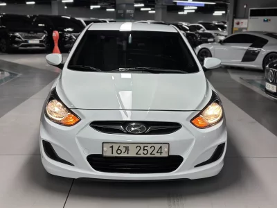 Hyundai Accent