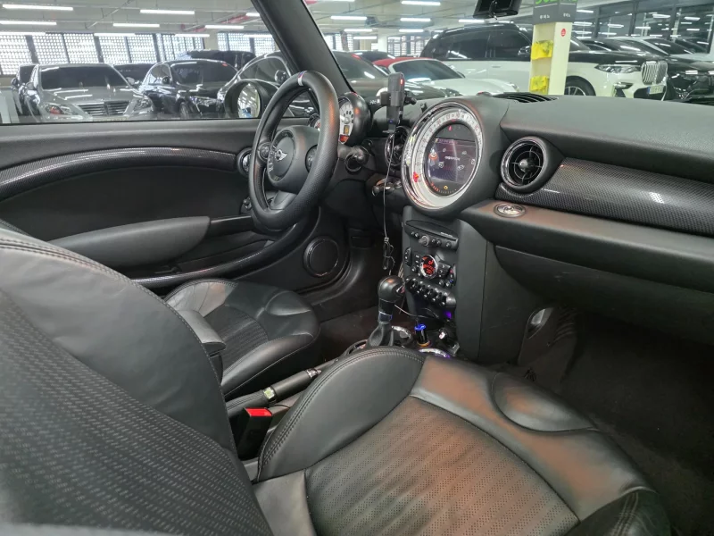 MINI Cooper Convertible