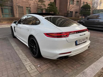Porsche PANAMERA