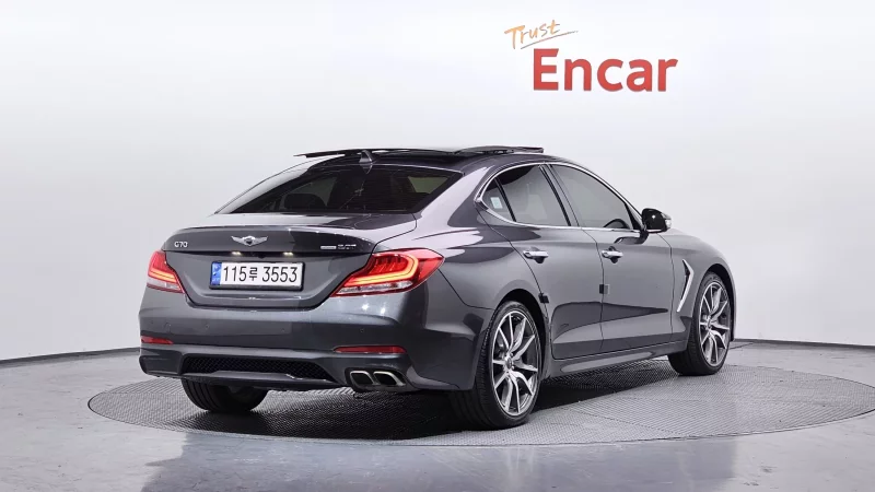 Genesis G70