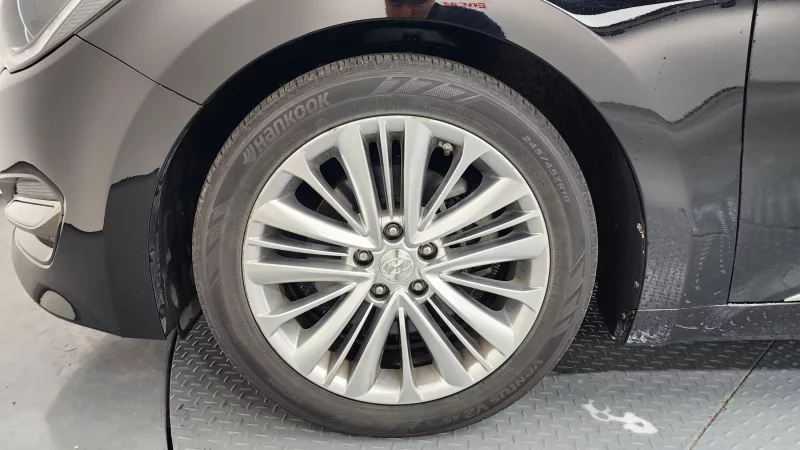 Hyundai Aslan