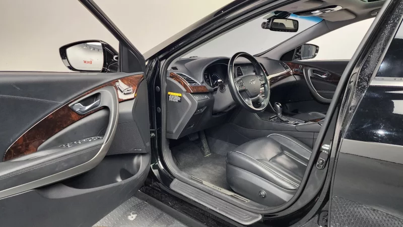 Hyundai Aslan