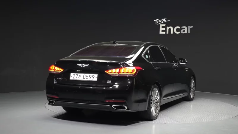 Hyundai Genesis