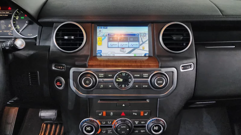 Land Rover DISCOVERY