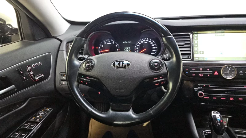 Kia K9