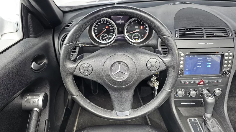 Mercedes-Benz SLK-Class